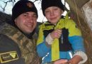 На Херсонщині рятувальники допомогли дитині, рука якої застрягла в дуплі дерева