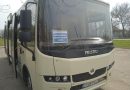 Російські окупанти використовують викрадені в Херсоні комунальні автобуси як «мобільні соціальні офіси»